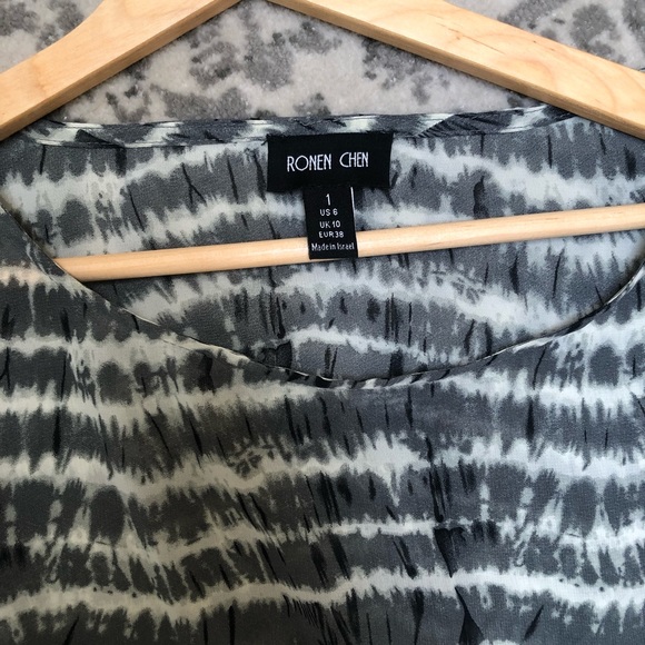 Ronen Chen ‘Emma’ oversized drape Top in Neptune Print (tiedye grey/black/white) - Picture 11 of 13